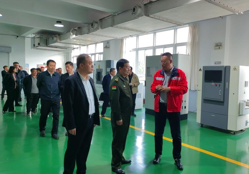 省委常委梁平到申博sunbet集团调研考察